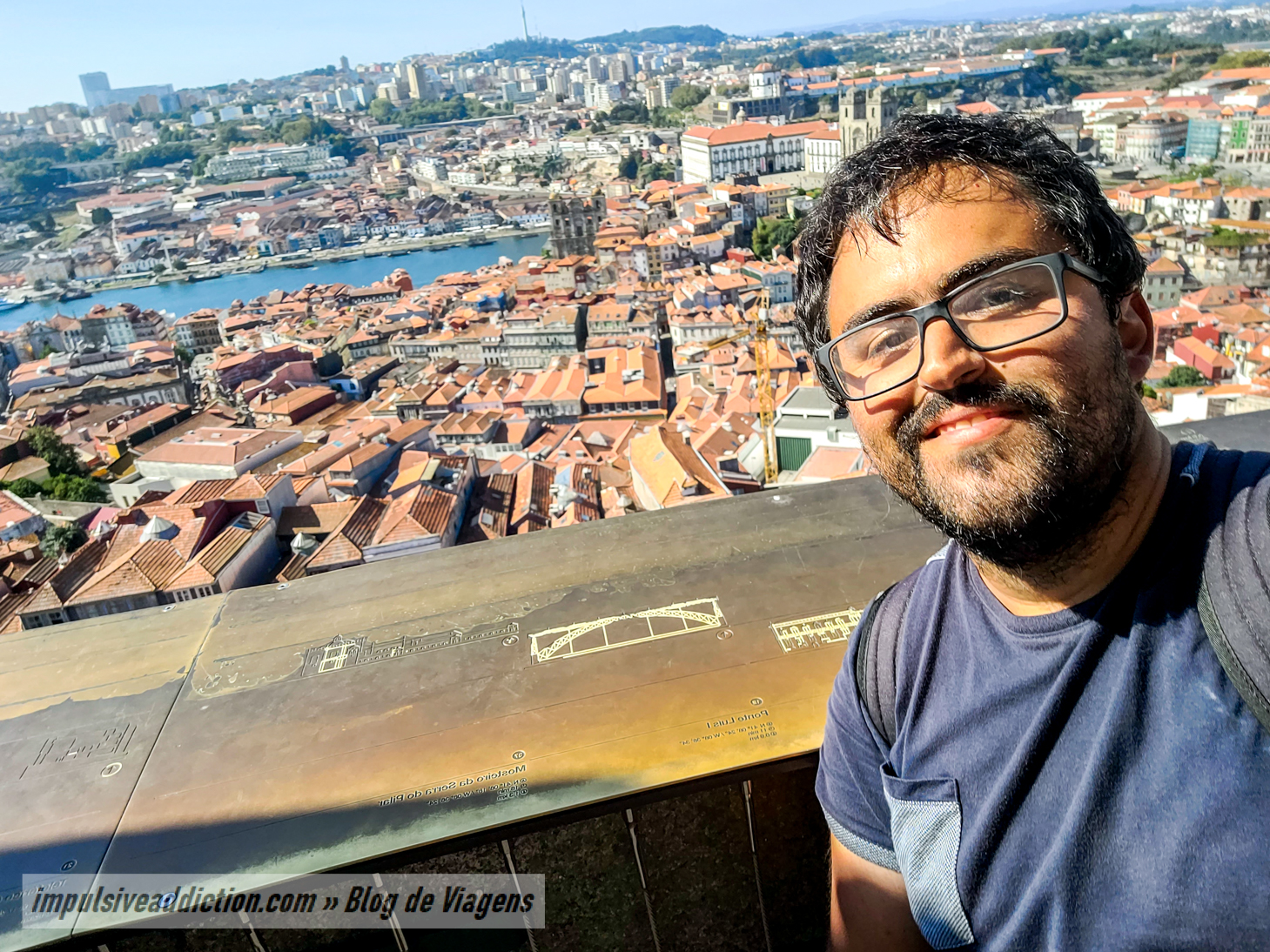 Eu, no topo da Torre dos Clérigos - Porto | O que visitar