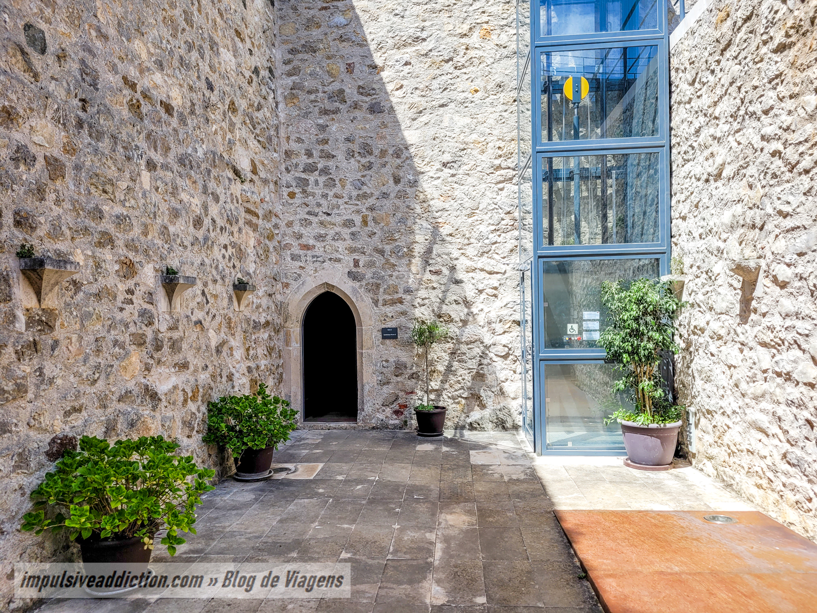 Interior do Castelo de Porto de Mós