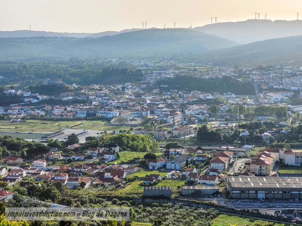 Miradouro para Porto de Mós