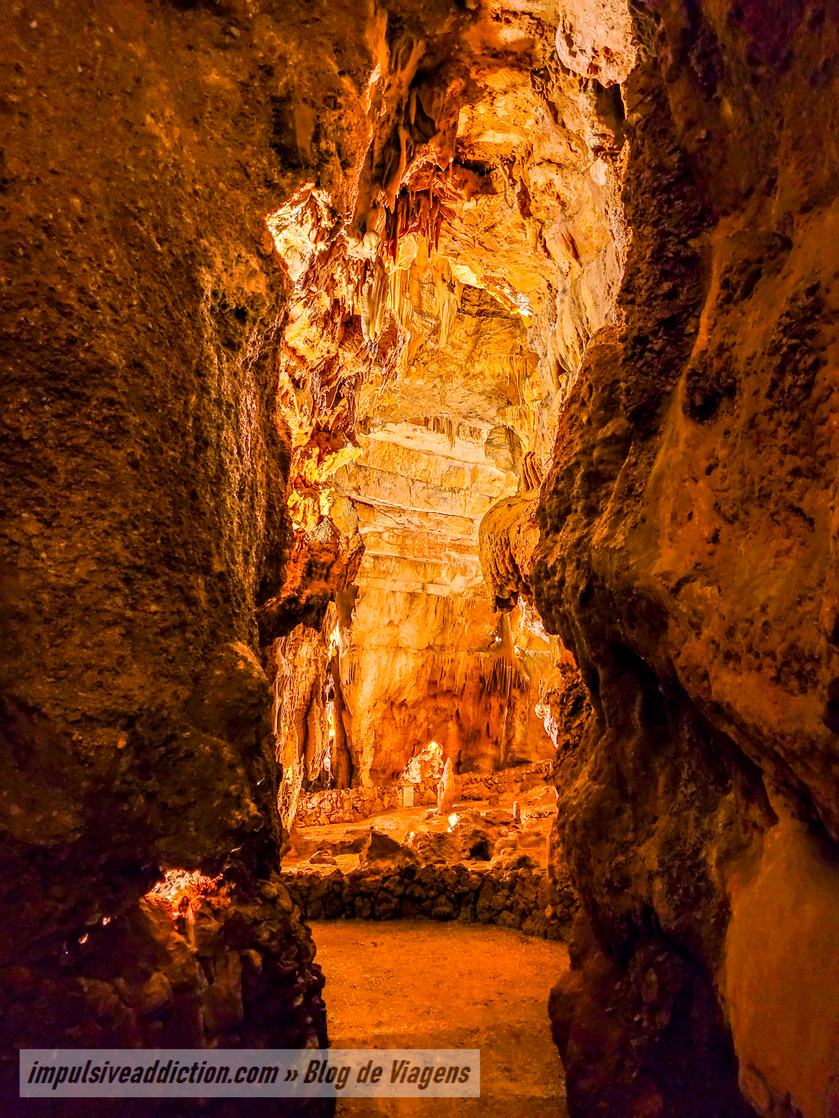 Alvados Caves