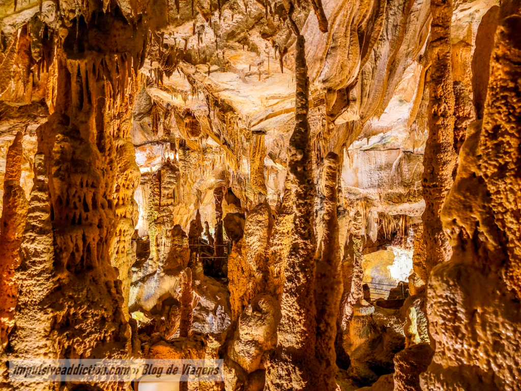 Santo António Caves