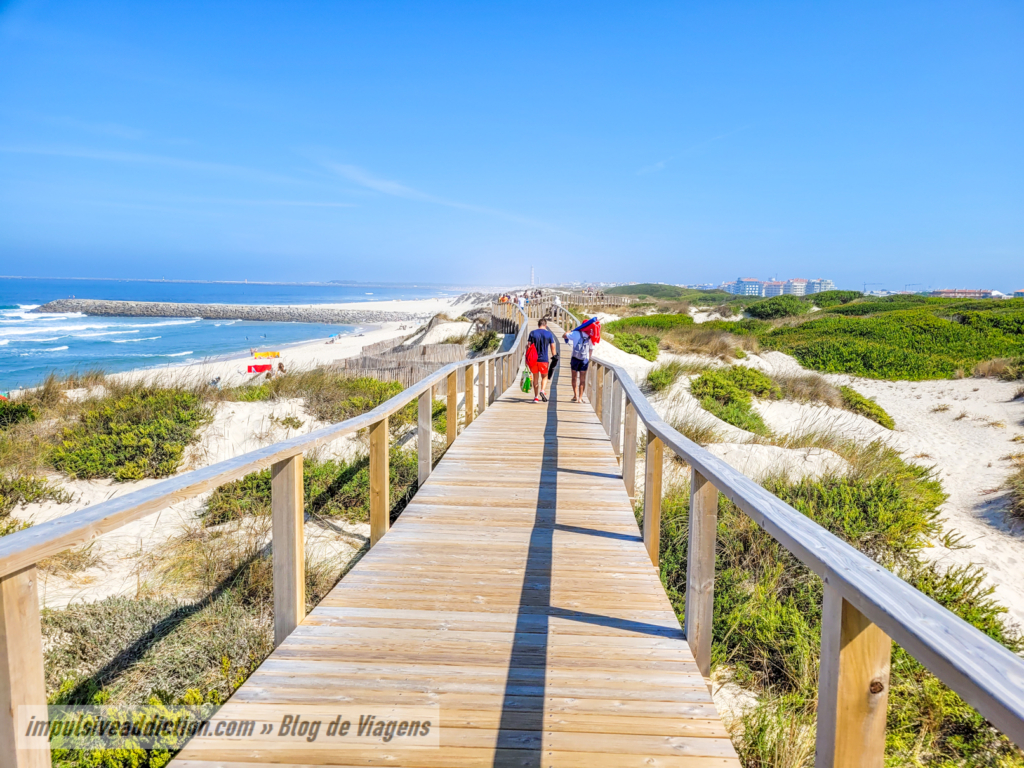 Walkways between Costa Nova and Barra Beach
