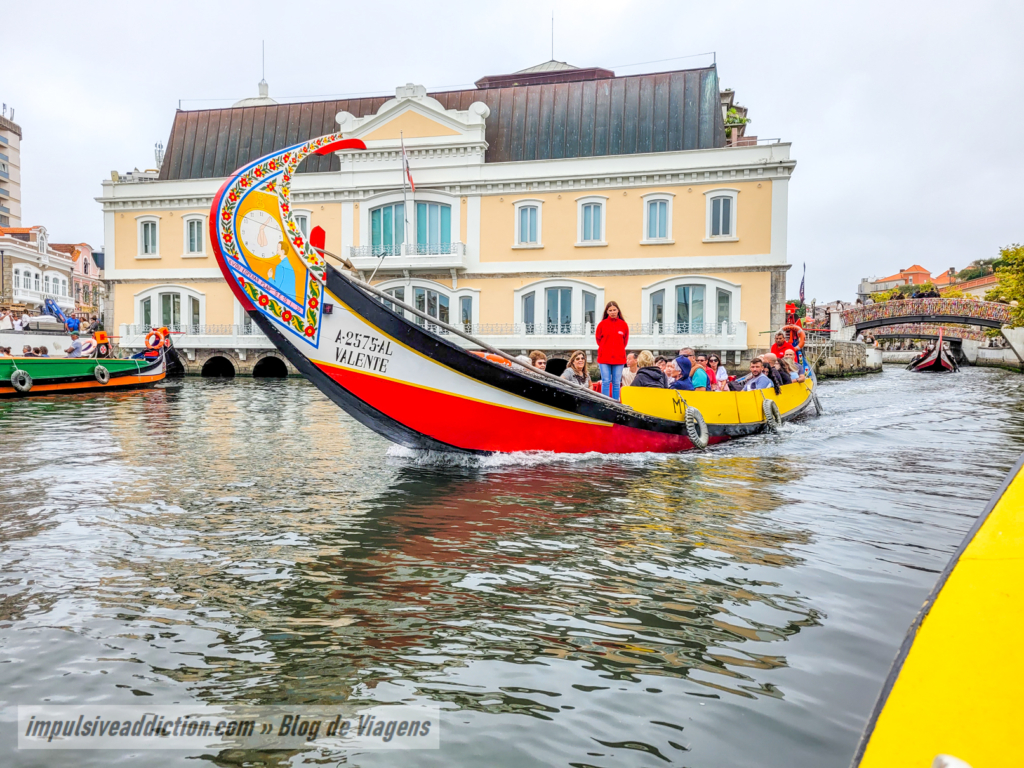 Moliceiro Boat Ride through the Canals of Aveiro