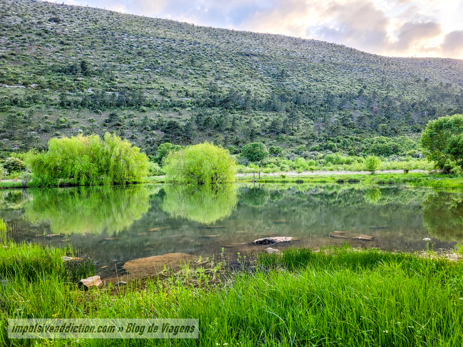 Lake on Polje de Minde Trail