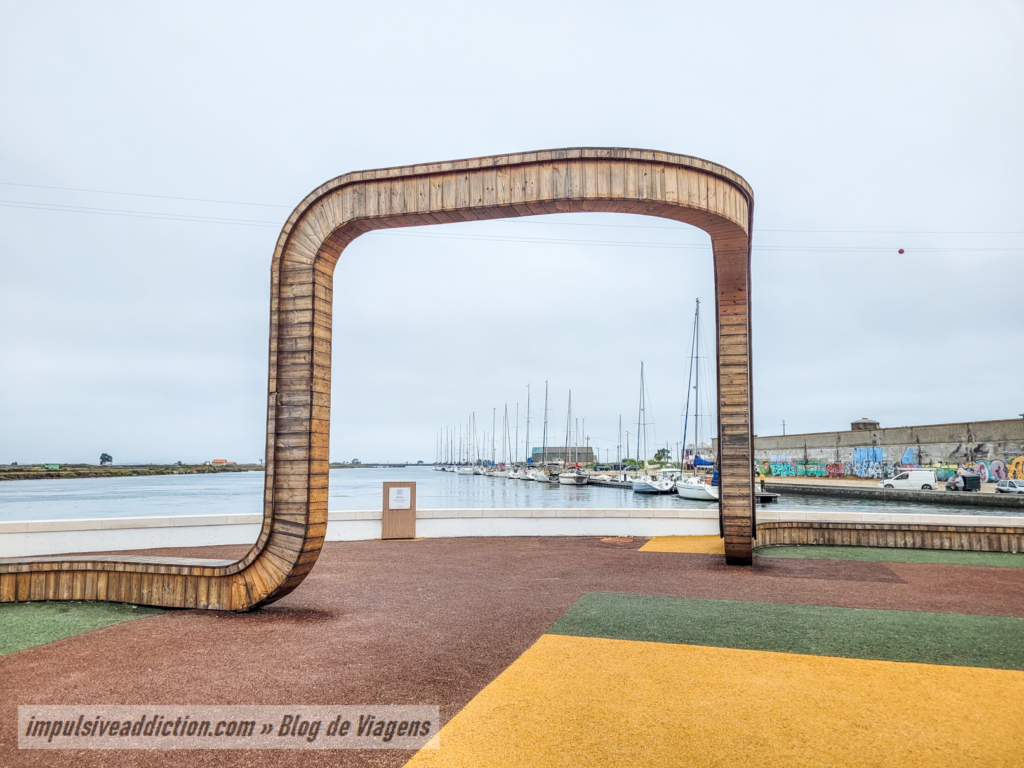 Portico of the Canal next to the salt flats of Aveiro