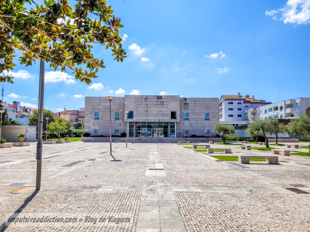 Praça do Município e Edifício do Tribunal