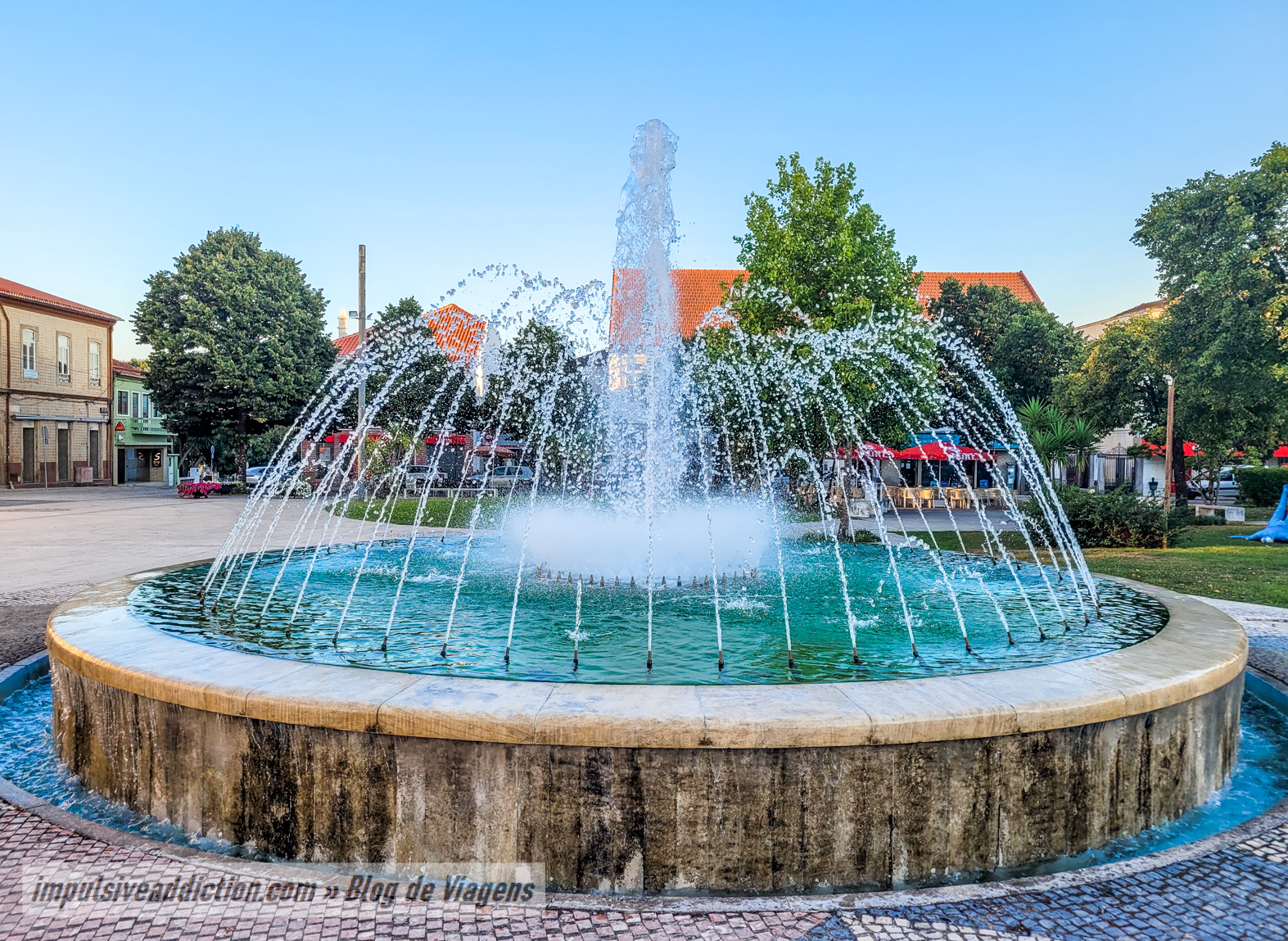 Fonte da Praça Francisco Barbosa