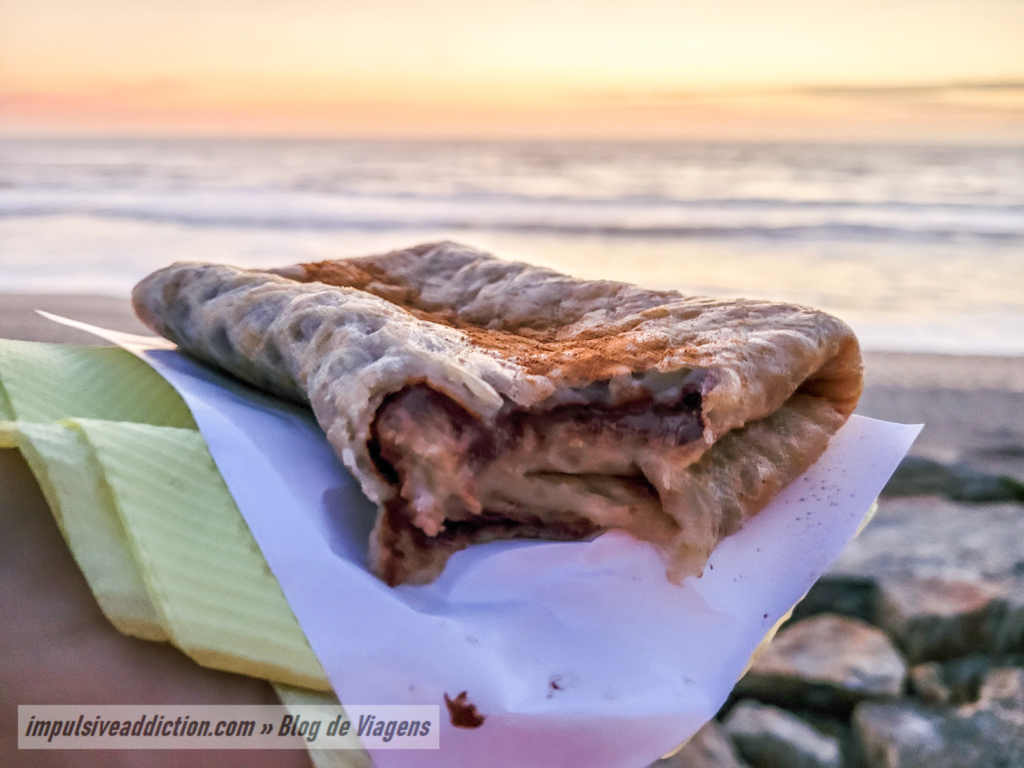 A saborear uma excelente tripa de Aveiro na Praia da Vagueira