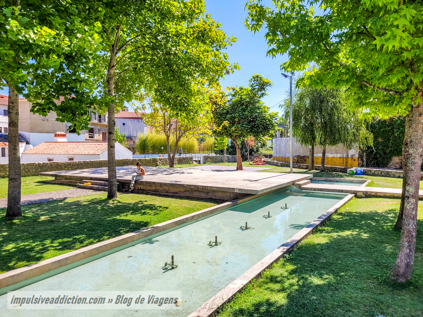 Jardim junto da Piscina Natural de Ançã