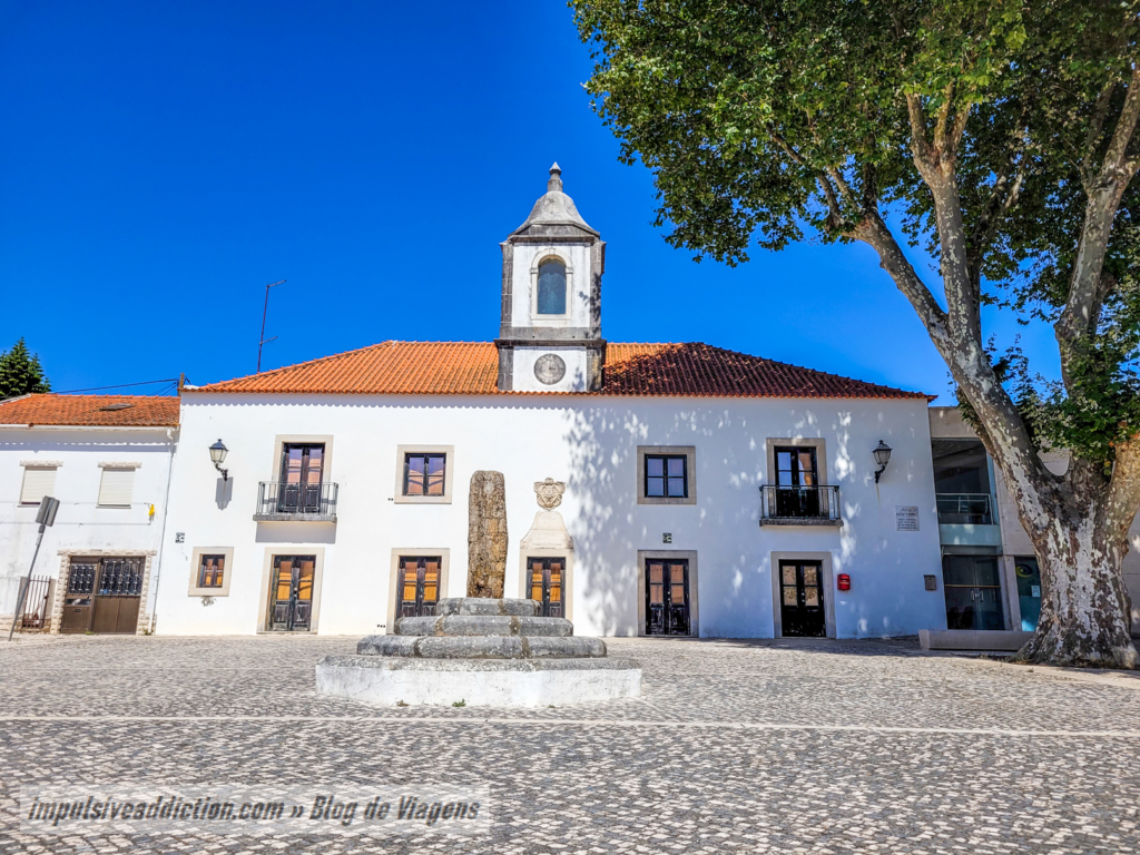 Antiga Casa da Câmara e Pelourinho da Pederneira