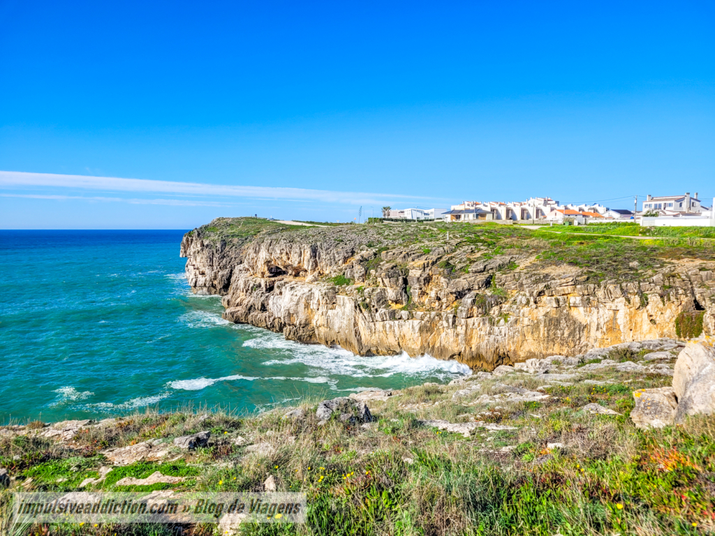 Cliffs after Carreiro de Joanes