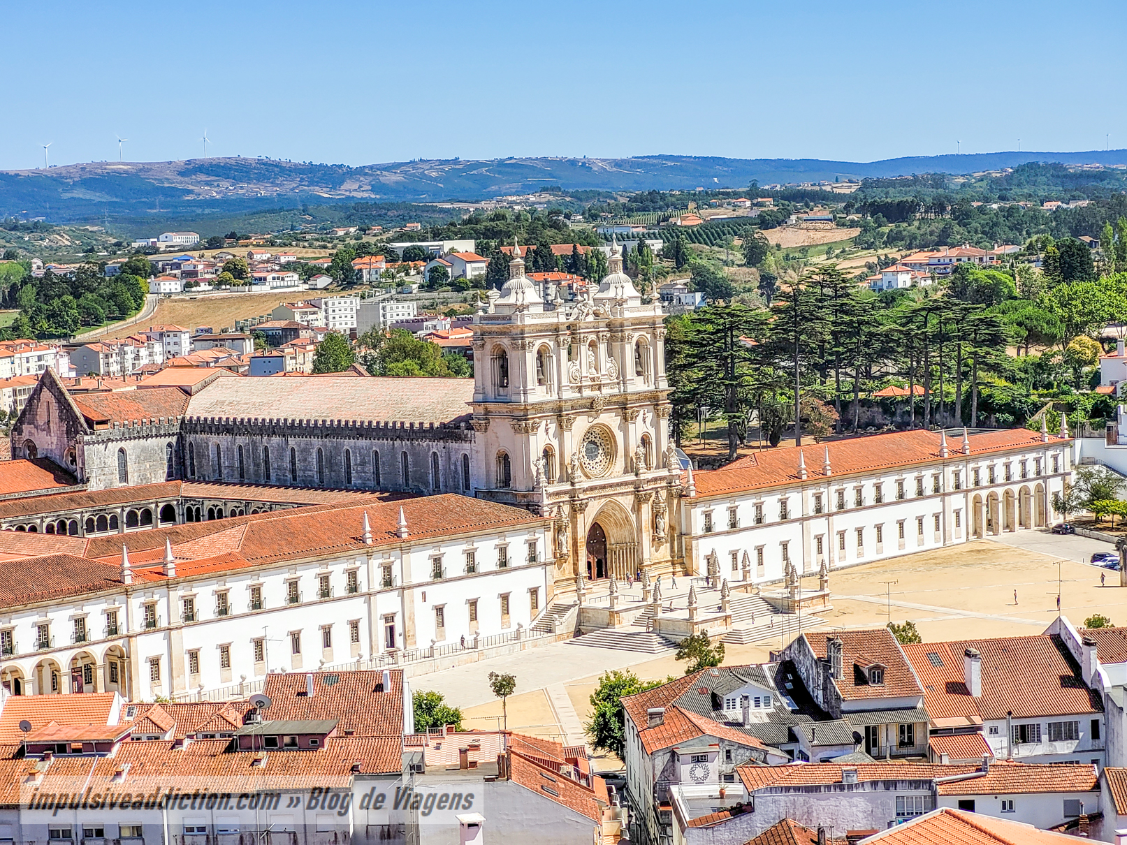 Viewpoint of the Alcobaça Monastery from the castle