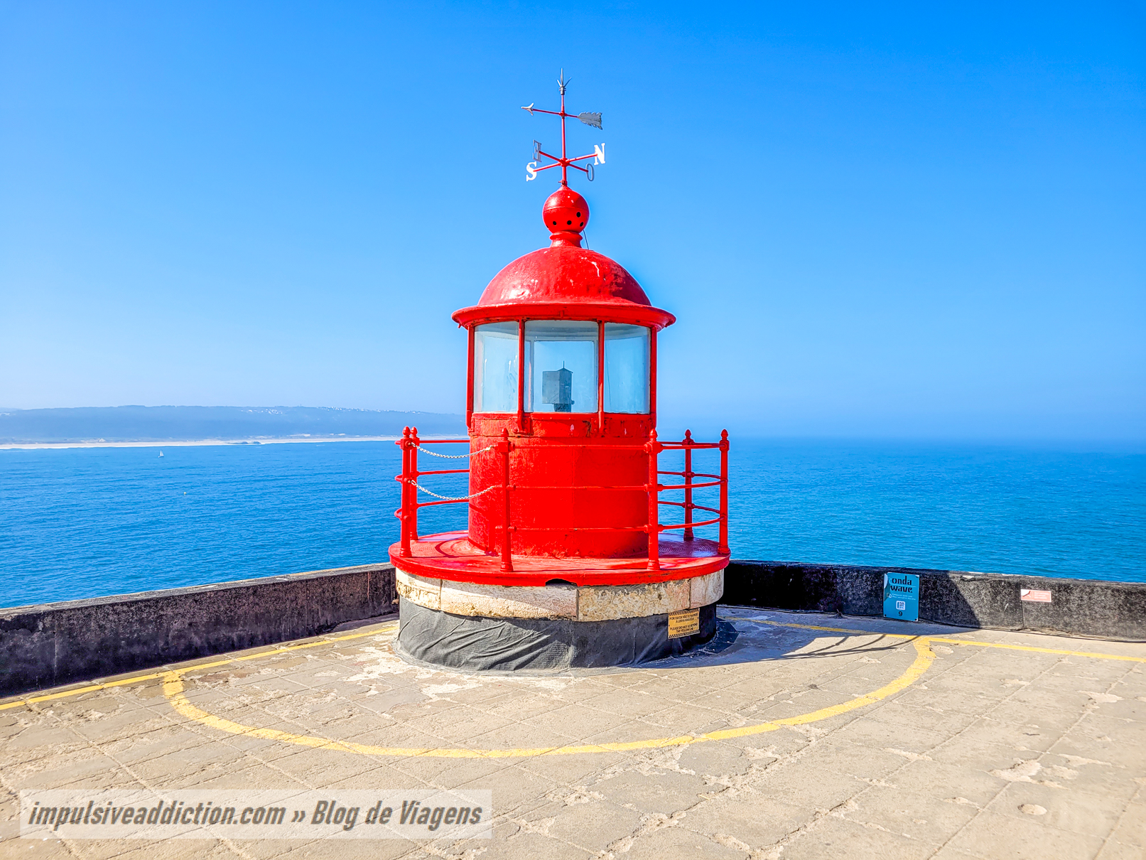 Lighthouse in the Fort of São Miguel Arcanjo