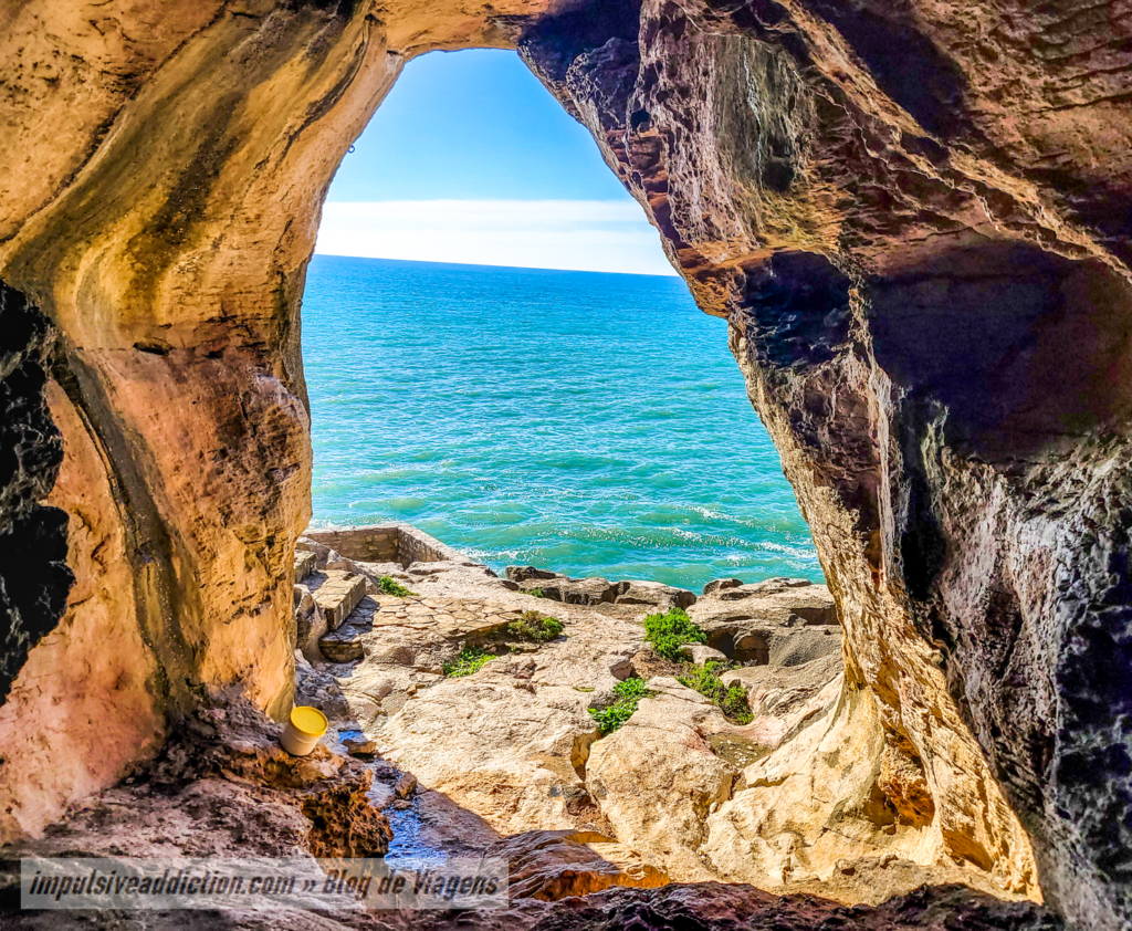 Furninha Cave