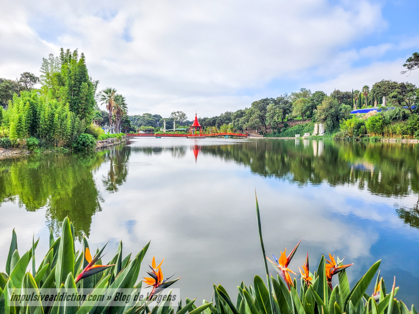 Lago do Pagode do Jardim dos Budas do Bombarral