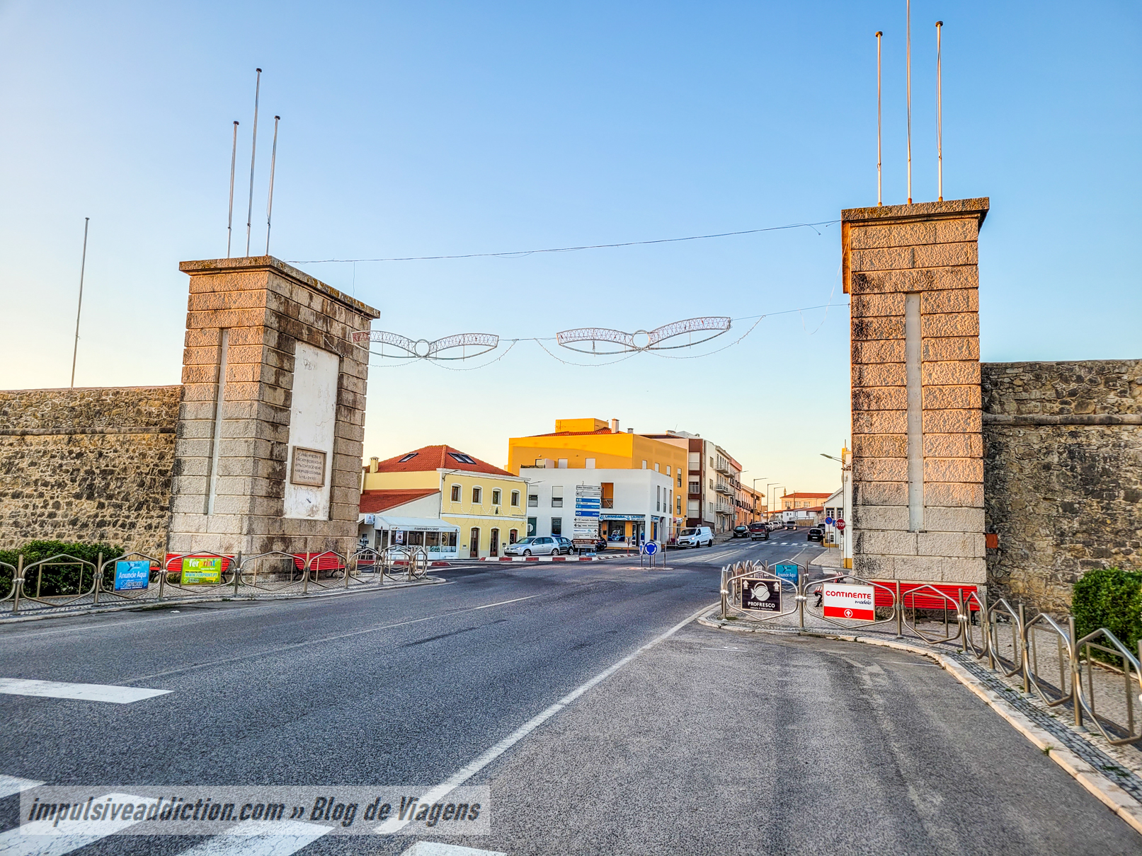 Peniche de Cima Gates