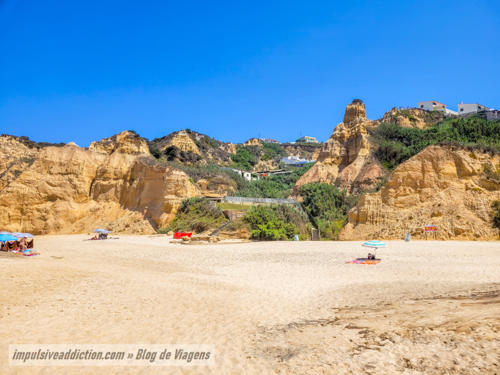 Praia de Vale Furado na Costa de Alcobaça