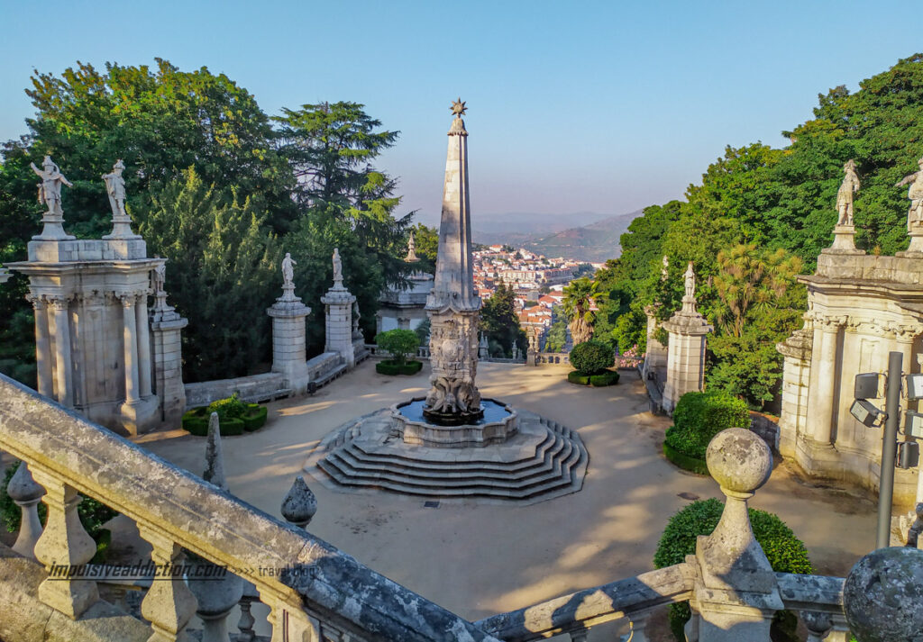 Escadaria do Santuário de Nossa Senhora dos Remédios em Lamego - EN2 Roteiro