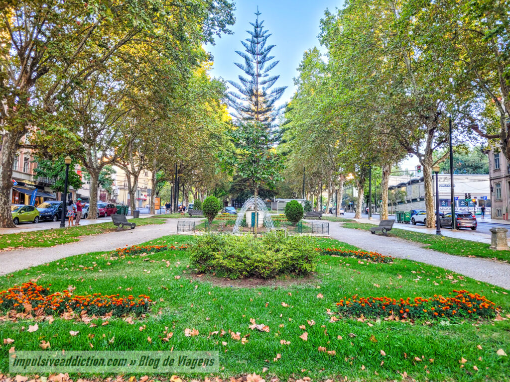 Sá da Bandeira Avenue
