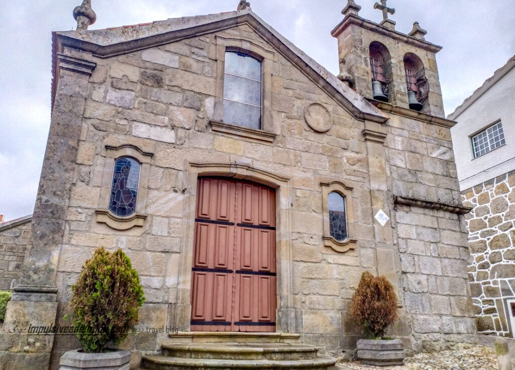 Igreja da aldeia histórica de Folgosinho