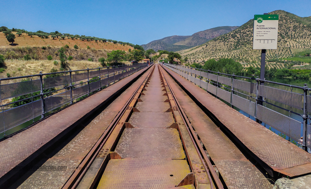 Ponte Internacional da Linha de Comboio do Douro