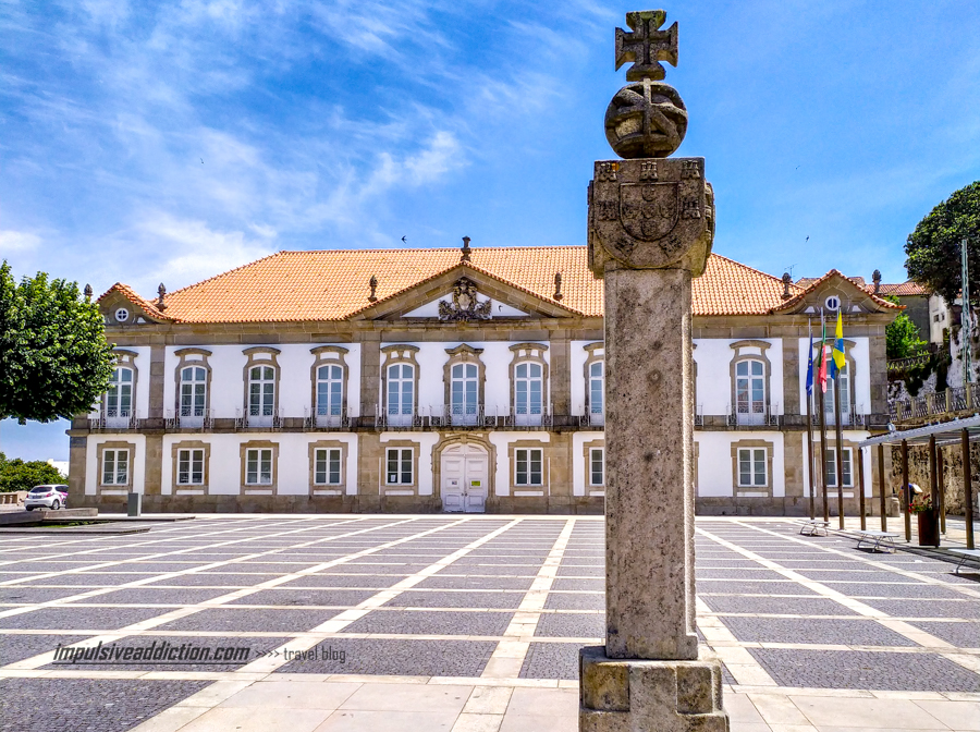 Praça da Câmara Municipal de Seia | Roteiro Serra da Estrela