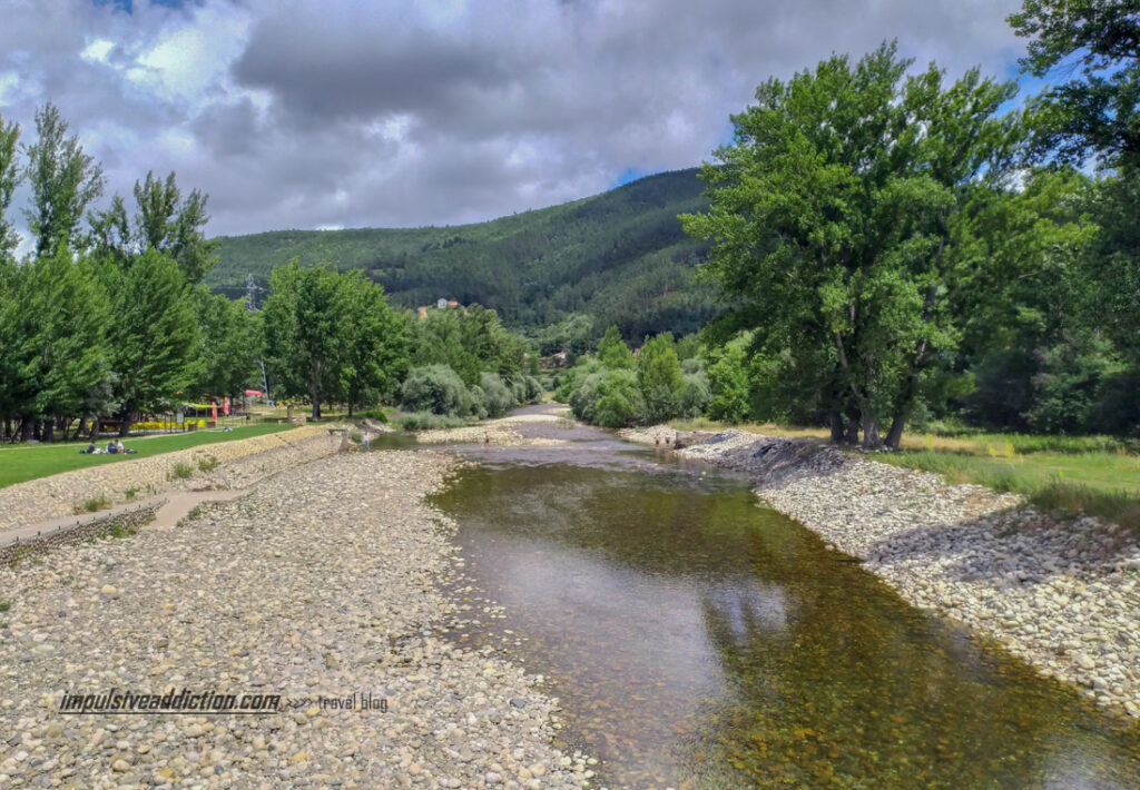 Praia Fluvial de Valhelhas no Rio Zêzere