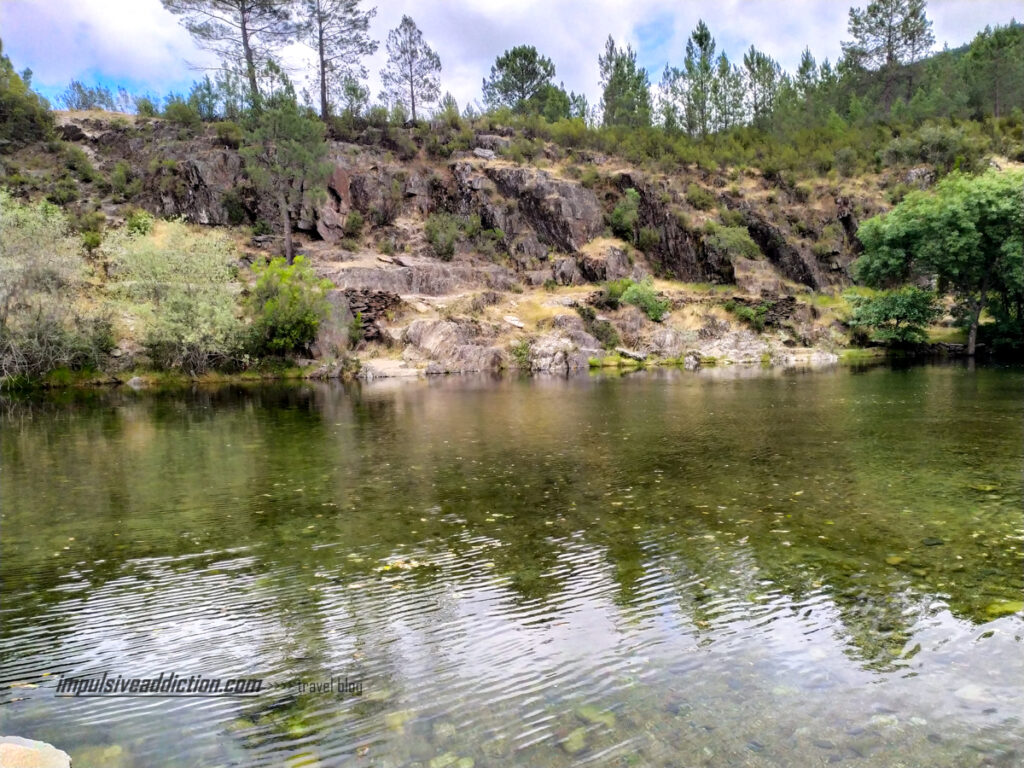 Praia Fluvial da Relva da Reboleira no Rio Zêzere