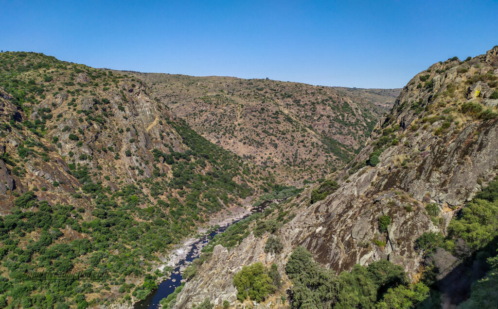 Paisagens Incríveis da Rota dos Túneis