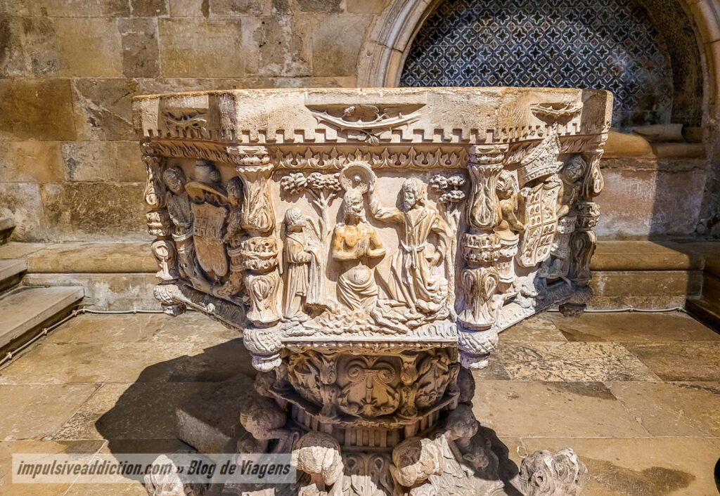 Baptismal font of the Old Cathedral of Coimbra