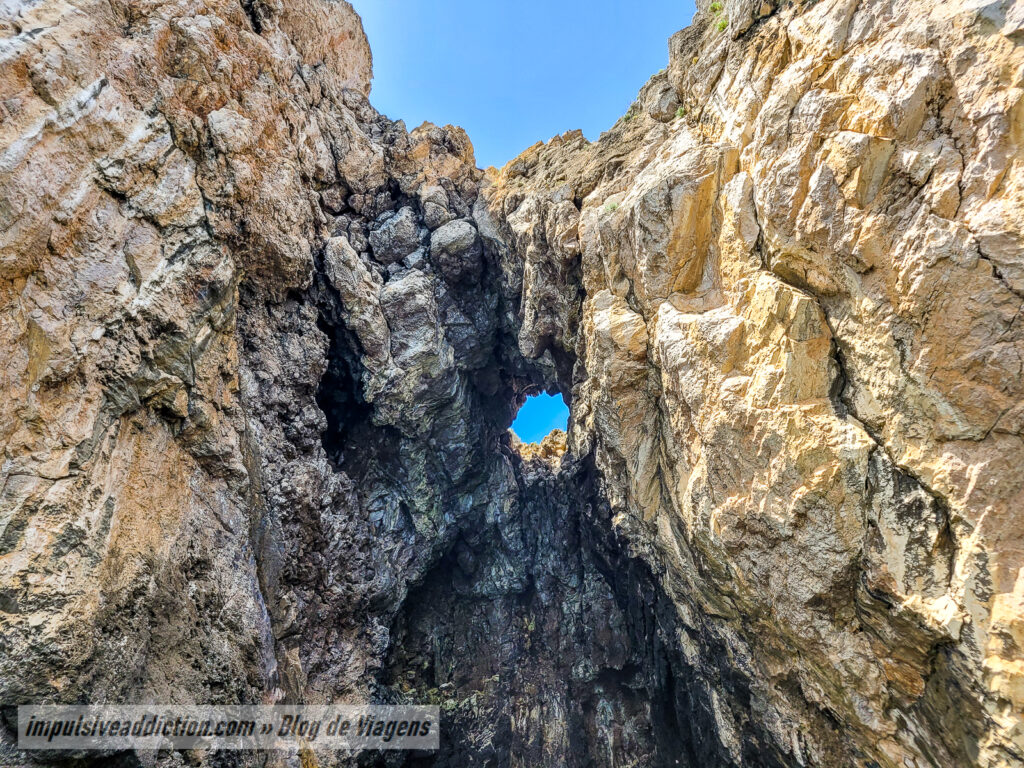 Passeio de Barco pelas Grutas e Praias de Sesimbra