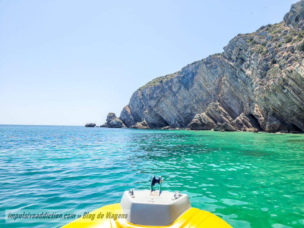Sesimbra Beaches and Caves Boat Tour