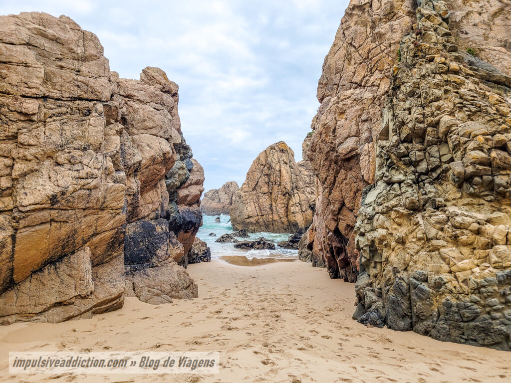 Ursa Beach rock formations