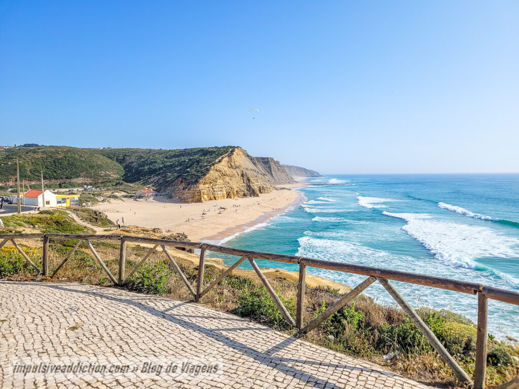 Praia de São Julião a dividir Sintra e Ericeira