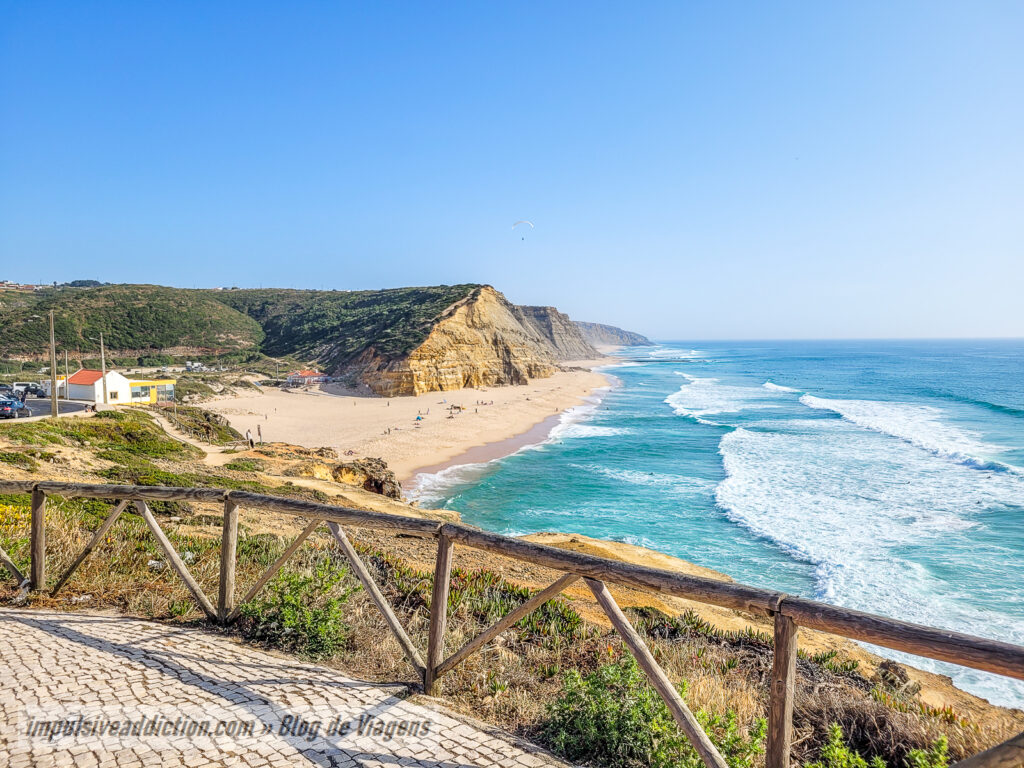 Praia de São Julião a dividir Sintra e Ericeira