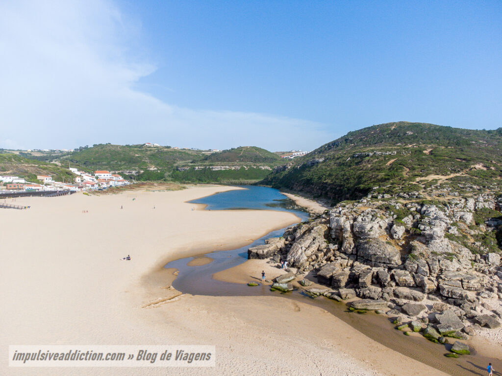 Foz do Lizandro beach in Ericeira / Mafra