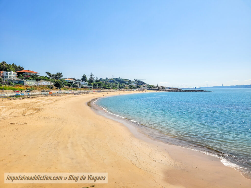 Praia de Caxias em Oeiras