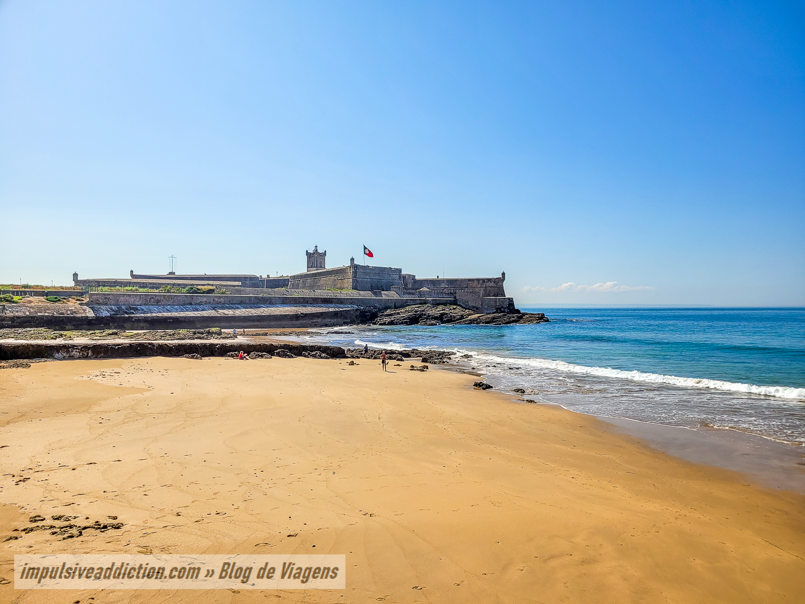 Praia do Moinho + Gémeos