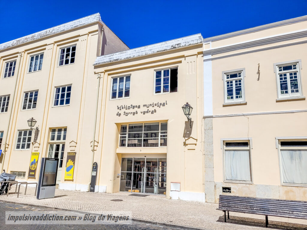 Biblioteca Municipal de Torres Vedras
