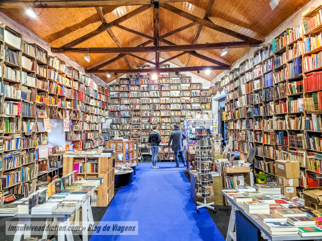 Livraria do Mercado ao visitar Óbidos