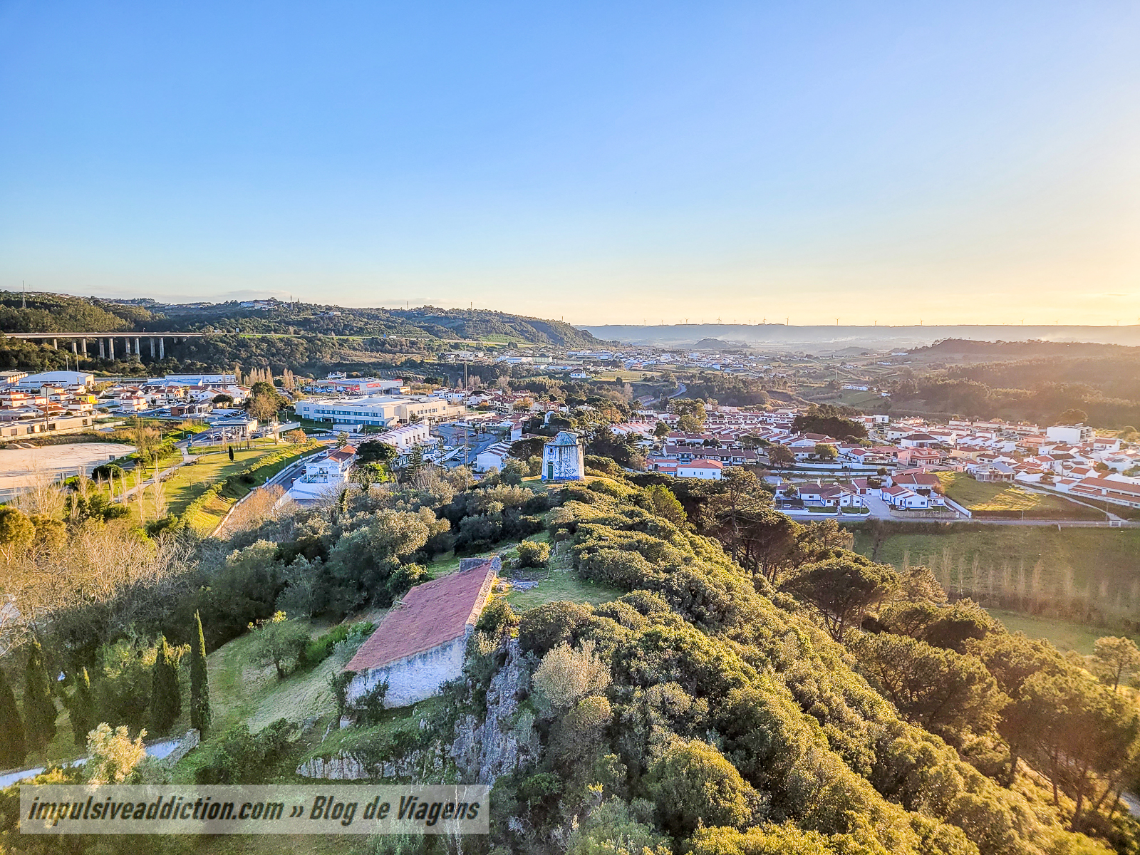 Moinho do Facho ao visitar Óbidos