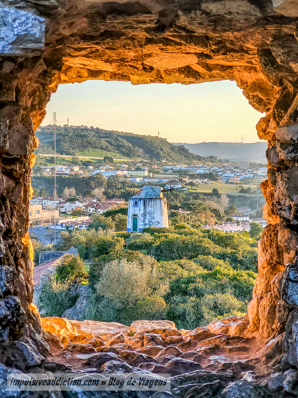 Moinho do Facho ao visitar Óbidos