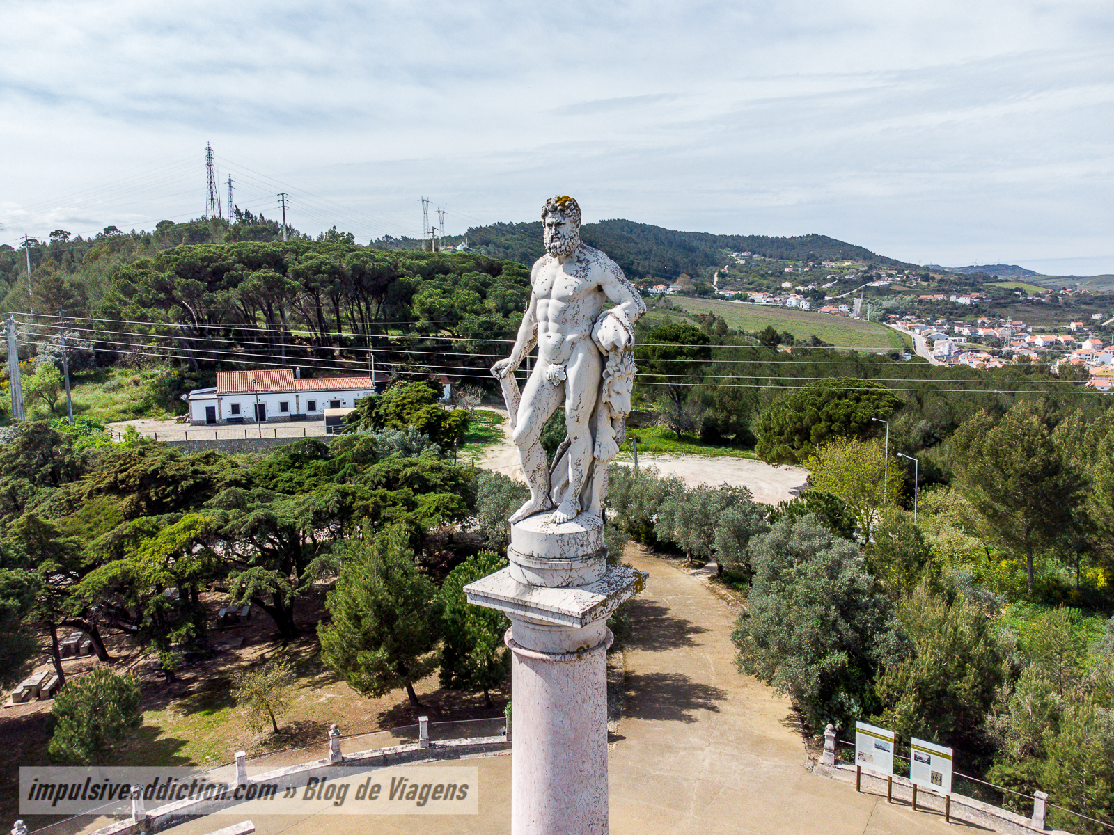 Miradouro de Alhandra / Monumento a Hércules