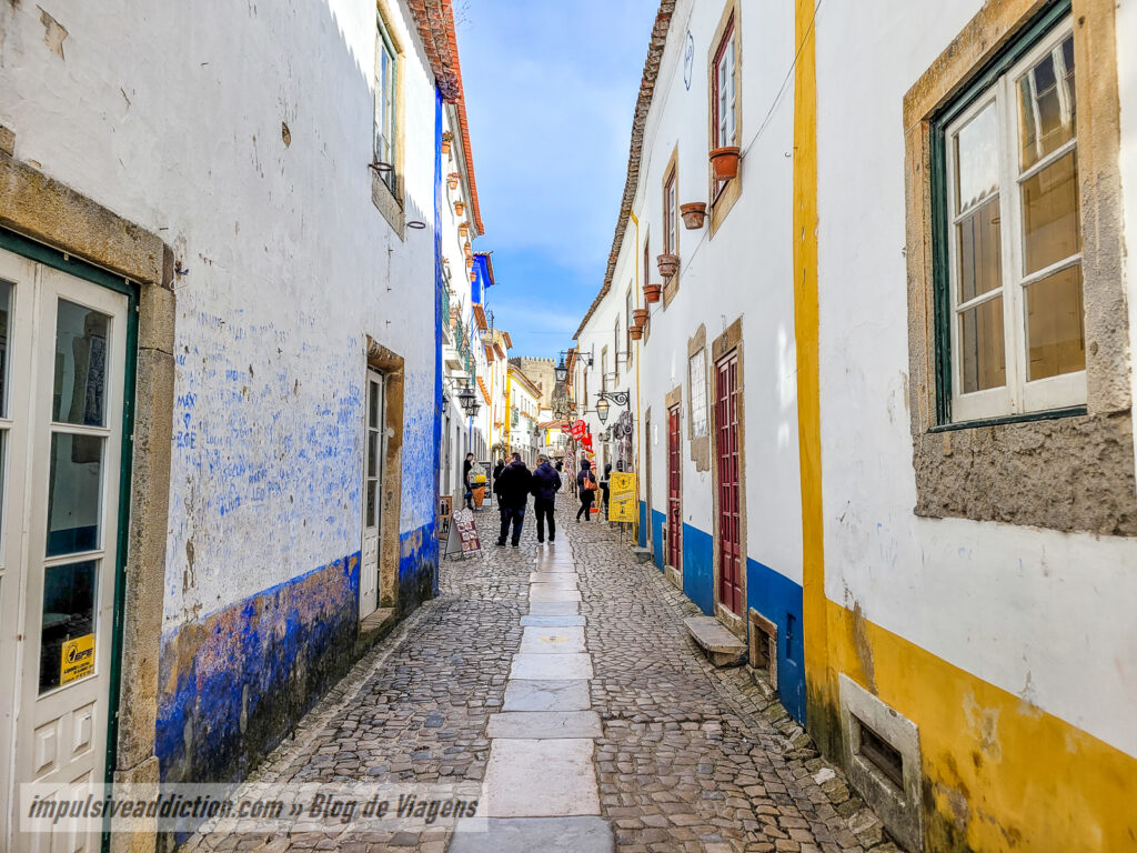 Rua Direita ao visitar Óbidos