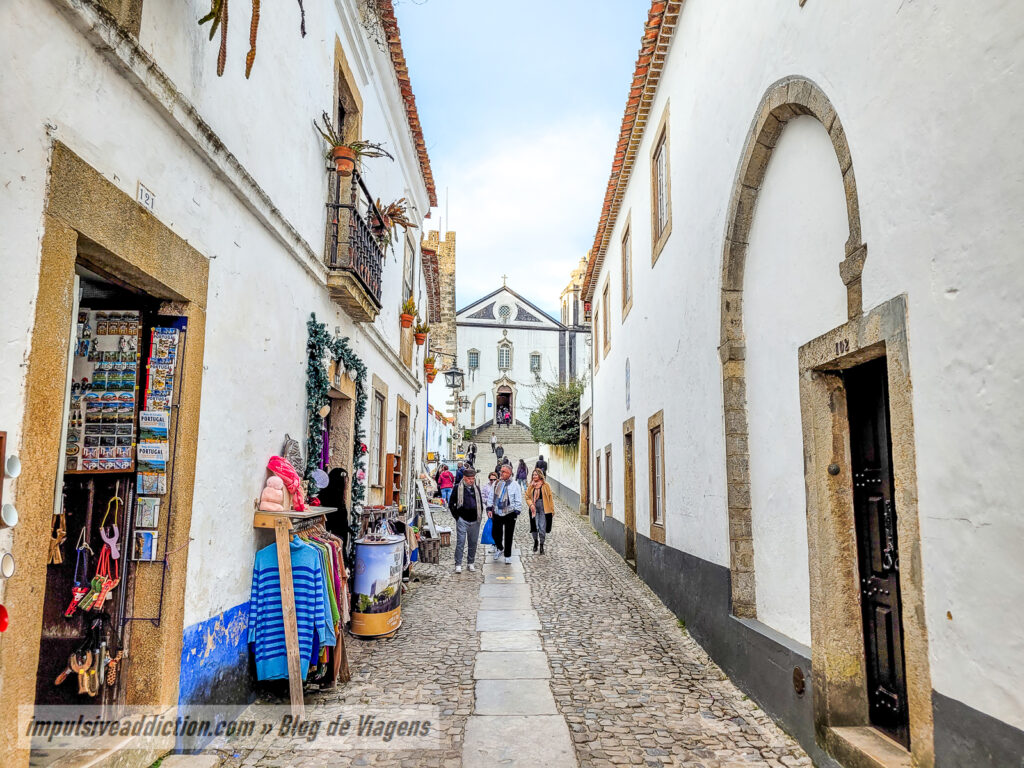 Rua Direita ao visitar Óbidos
