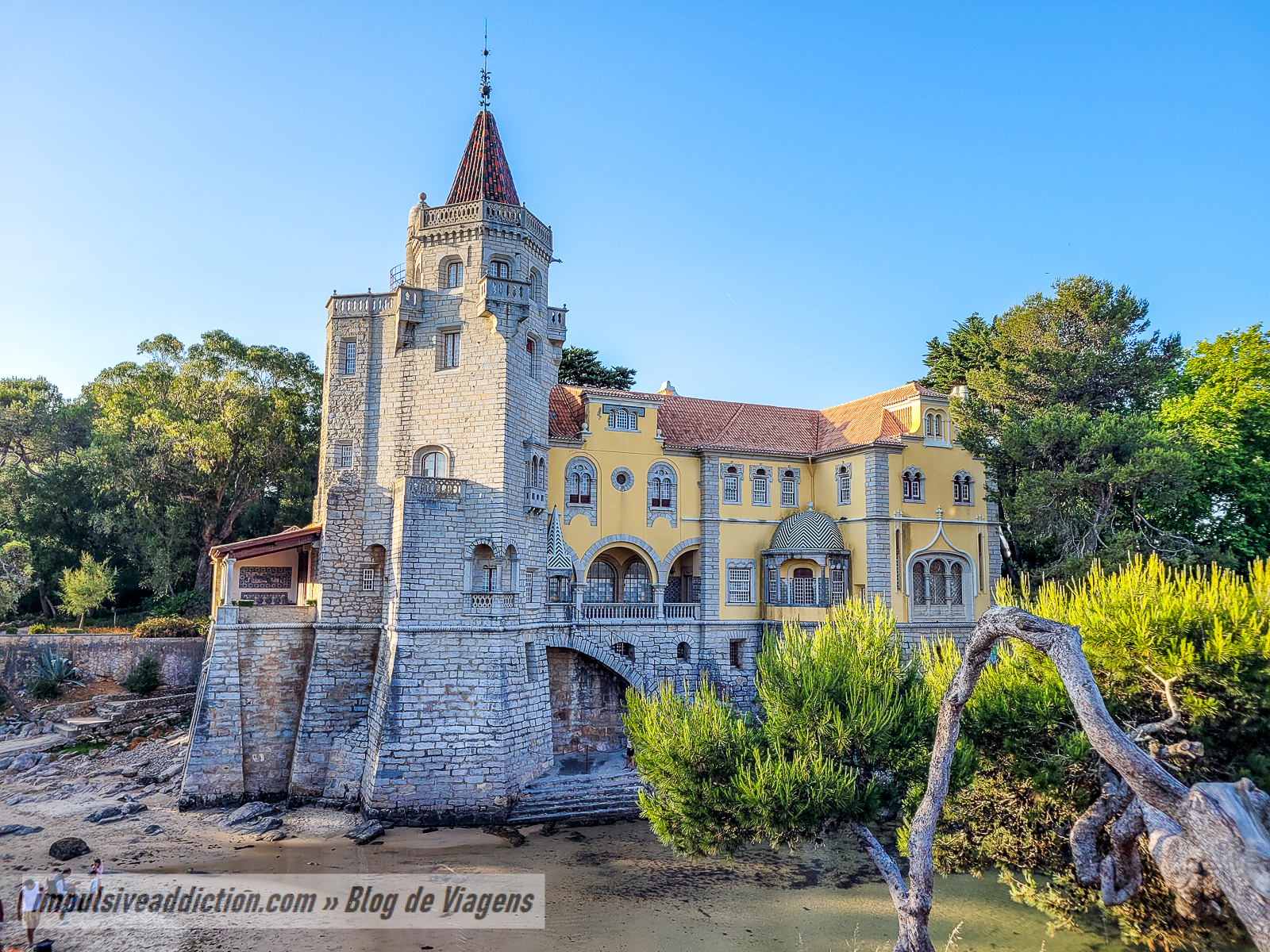 Museu Condes de Castro Guimarães