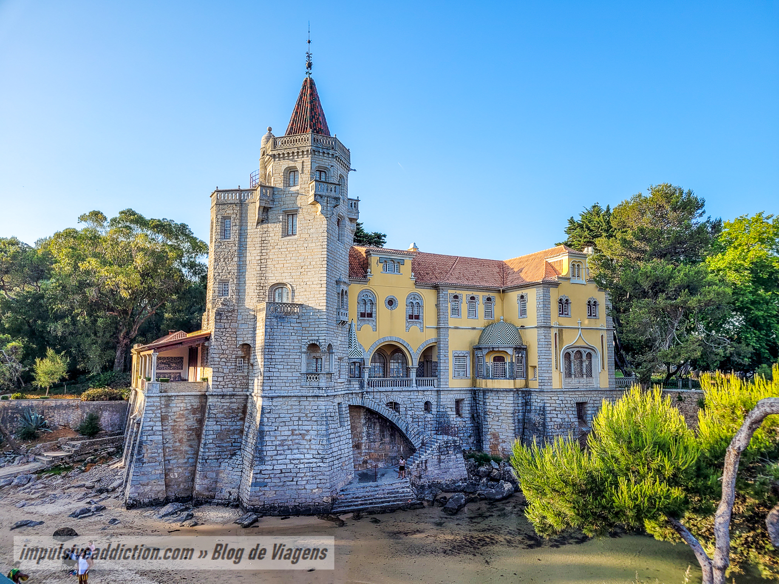 Museu Condes de Castro Guimarães