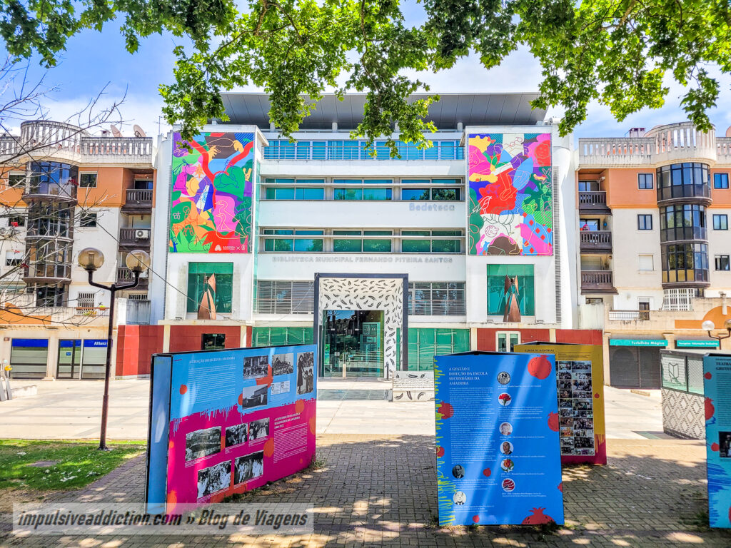 Biblioteca Municipal Fernando Piteira Santos