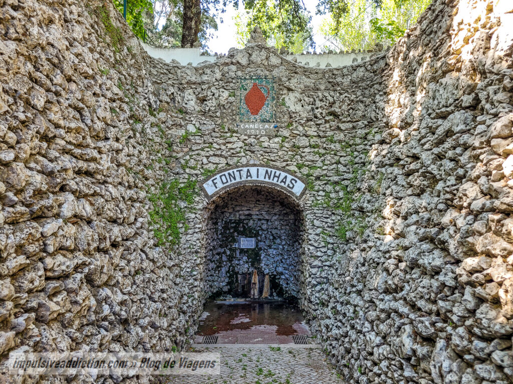 Fonte das Fontaínhas em Caneças