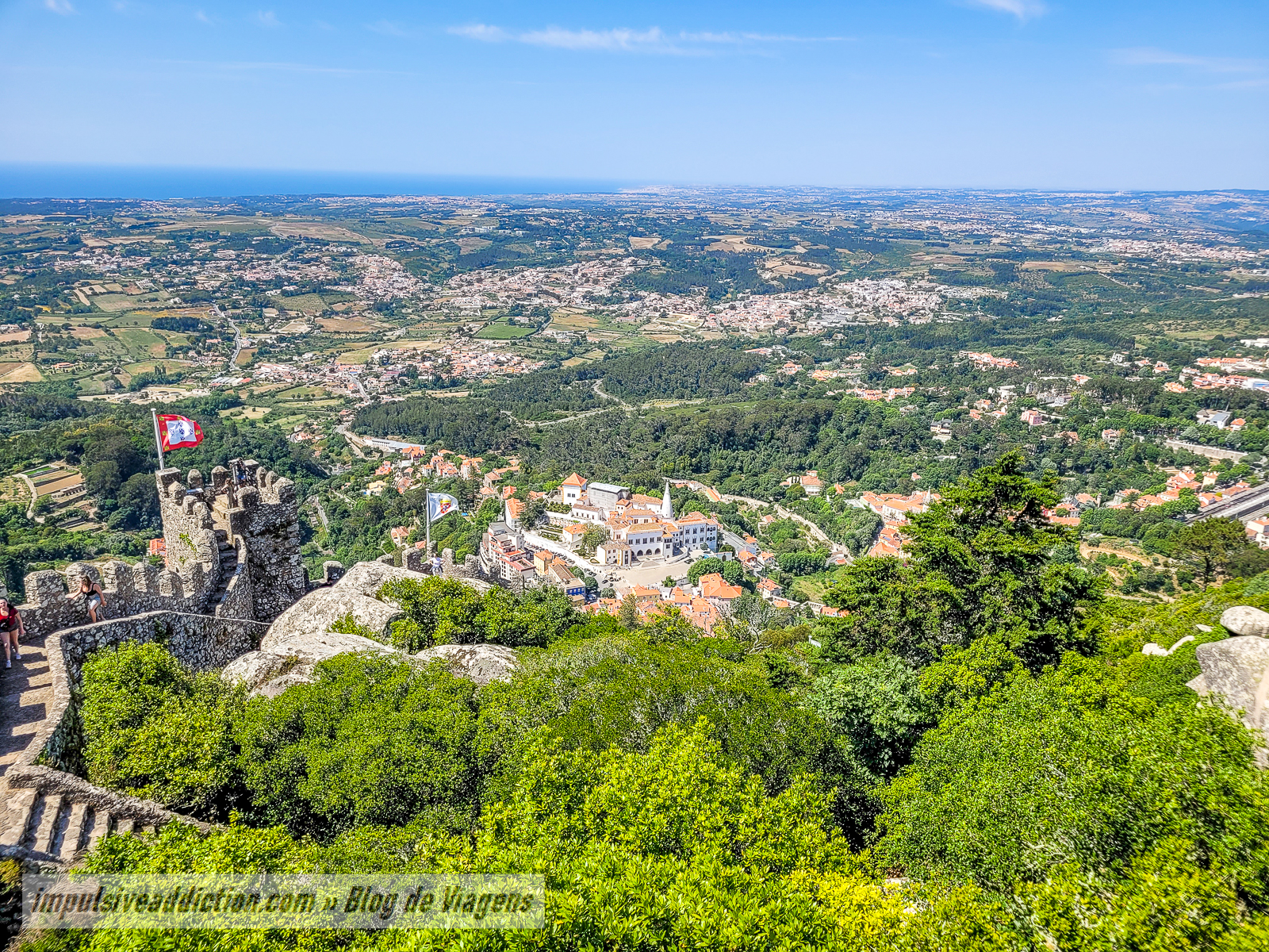 Vista do Castelo dos Mouros ao visitar Sintra